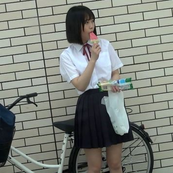 FC2 PPV 4702315 【実録】買い食いしてた18歳をお仕置き乱交　かなり激しめなので明日まで【拡散禁止】