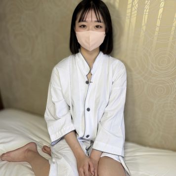 FC2 PPV 4720095 見なきゃ損！【無】【生ハメ】激カワで反応もエロく、ファンが増えてる美女とプライベートの生ハメSEXを公開。※特典あり