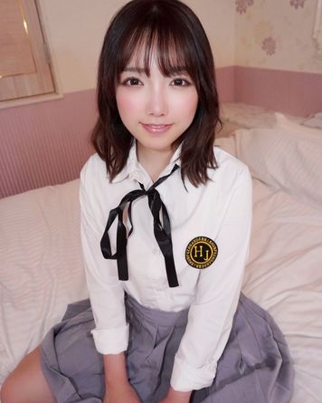 FC2 PPV 1777330 独占販売＃60ちなつ　笑顔が可愛すぎる女子◆生のガチリアルなベタアマ中出しセックス【個人撮影】【はめ撮り】【高画質】