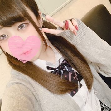FC2 PPV 2121120 ☆初撮り☆完全顔出し☆スタイル抜群19歳美少女♥なのに未処理おま○このギャップがたまらん♥お小遣い欲しさにおっさんの要望に応え、制服プレイでたっぷり中出しされちゃいました♪【個人撮影】