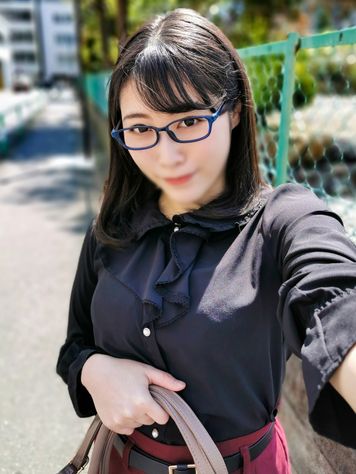 FC2 PPV 2205018 ※期間限定特価※【クセ強女#014】女友達0お嬢様育ちの美人OL25歳  チアノーゼ酸欠イラマ首絞め中出し調教♡
