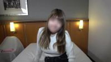 FC2 PPV 1382969 ※期間限定1000ptオフ！ワケアリ女子大生、ダメ彼氏の誕生日のために、自慢のおっぱいで増額融資！！