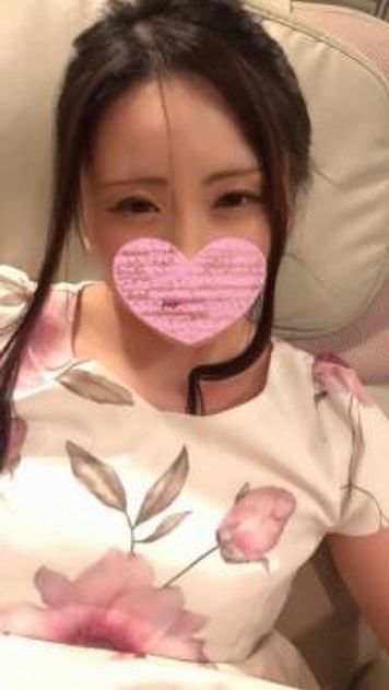FC2 PPV 1630314 老舗和菓子店で働く『 情熱的で濃厚なＳ〇Ｘが好き❤️❤️ 』という椿さんに、２本の若いチンポでヒィヒィ言わせてあげました❤️❤️