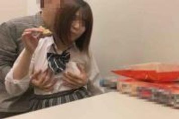 FC2 PPV 1393901 【個撮】都立普通科②家出少女が宿泊代のためネカフェで犯される