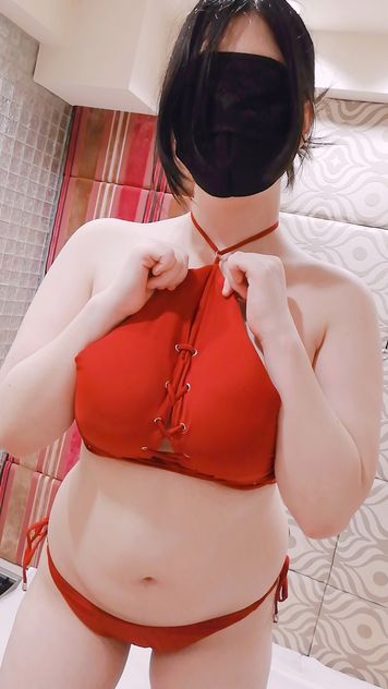 FC2 PPV 1610533 ※予告なく削除します【水着パイズリ挟射】街中で声かけたJcup爆乳はセフレが7人いた激エロ娘！ノリの良さと圧巻のテクニックでフェラ＆パイズリ挟射！