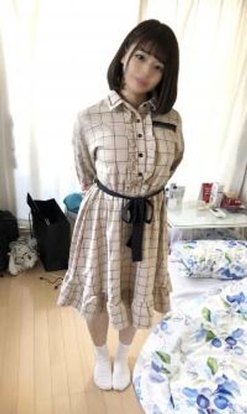 FC2 PPV 1455647 【個人撮影】（処女）売り出し中の③ｃアイドルと顔出し生中出し