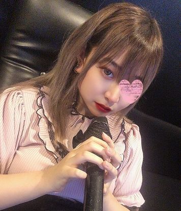 FC2 PPV 1526184 連休で東京に遊びに来た２０歳の田舎ウブっ娘❤️カラオケ連れ込みバレたらアウトな状況下でまさかの生ハメ撮り❤️❤️緊張感で涙目になるもお構いなしに人生初の生中出し❤️