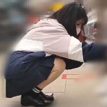 FC2 PPV 1664263 3日間限定【個撮】県立普通科①140㎝天使と再会。無許可初中出し二人のおじさんに激しくいじられる