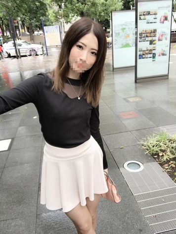 FC2 PPV 1711670 【4Ｋ撮影】【またまた再降臨】現役モデル美脚美人❤濃厚フェラ♪激ハメ騎乗位で危うく射精寸前ｗ膣奥までねじ込み生ハメ生中出し射精！！