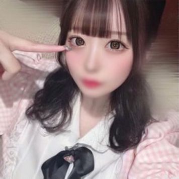 FC2 PPV 4637845 【伝説級】19歳あやちゃん。バキバキ硬直キモおじチンポねっとりご奉仕大量暴発。おっとり完璧ルックスのピンクおまんこに大量中出し