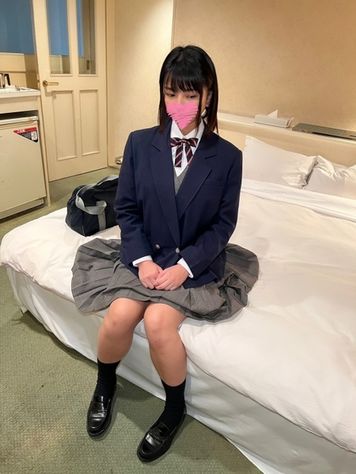 FC2 PPV 2928776 ※削除覚悟【初撮り】自称真面目な現役制服女子とパパ活_彼氏には内緒で中出しSEX
