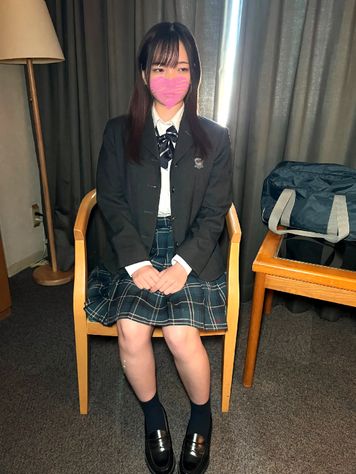 FC2 PPV 2888845 【個人撮影】L●Kかんなちゃんと初めてのパパ活_素朴な雰囲気だけど隠れ巨乳の制服女子※イキ乱れる姿から中出しまで完全収録