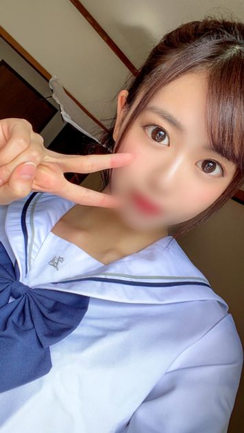 FC2 PPV 2827513 独占販売【週末限定販売】超美人OLが彼氏に内緒でセフレといちゃつく休日の昼下がり 現役時代の制服を引っ張り出してイケない青春遊び