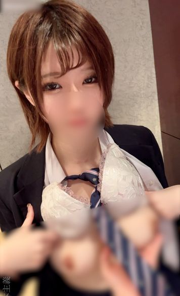 FC2 PPV 2956165 【顔出し】都立バレー部③色白スレンダー巨乳美形モ●ル活動自粛の副業セックス６　毎日おも●ゃのように中出しされ、最後に顔も晒されました…
