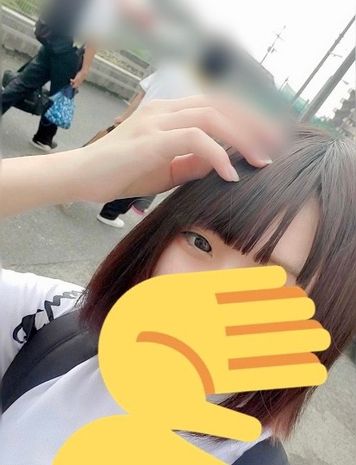 FC2 PPV 3080111 幼馴染ゆめちゃん！学校で自撮り露出&オナニーしてもらいました