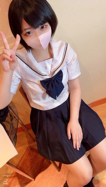 FC2 PPV 3087229 【個撮】18歳現〇生。おじさんと明るく援〇するｐ活４　やったぁ～簡単にお〇もらえるぅ～という顔だったので、セーラー服着せて青春淫語えっち中出し☆（ゝω・）vハル