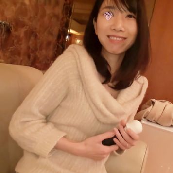 FC2 PPV 3118517 【都内在住・四十路・神熟女】スレンダーで美乳おっぱいのスタイル抜群な穏やか清楚美人！美魔女人妻と貪り合う中出しSEX【素人投稿・ハメ撮り】