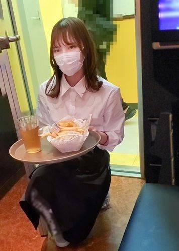 FC2 PPV 3113698 戸田恵○香似のJDカラオケバイトでは賄えない学費の悩みに付け込みハメ撮り。ガチ逝き中出し