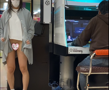 FC2 PPV 3103353 【女装露出】ゲーセンとスーパーで露出！