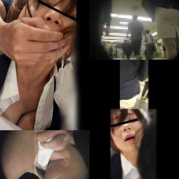 FC2 PPV 3179590 [音声有/痴〇**]口を塞がれながら喘ぐ若手OL。周囲は見て見ぬふり。降りるまでやられ放題。