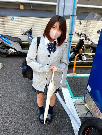 FC2 PPV 3116796 【個人撮影】恥じらい顔が可愛すぎる萌え袖女子(K2)とパパ活_ゴム無しで無責任に無断に中出し