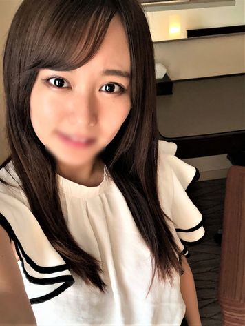 FC2 PPV 3142677 独占販売[フェラ顔でヌキたい人へ]〈美人で美巨乳お姉さん〉見つめながらひょっとこフェラでご奉仕！ザーメン大量口内発射ｂからのお掃除フェラ！！
