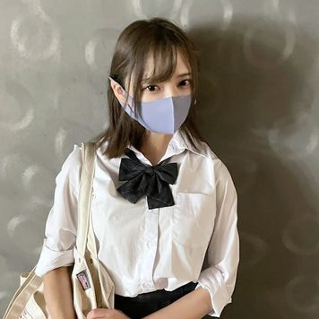 FC2 PPV 3568222 200●年生まれ　本物1○才えりなちゃん、バイト帰りの女子学生に我慢できず中出し。　※所持で起きたトラブル責任取れません。