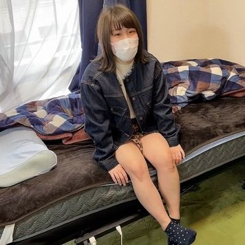 FC2 PPV 3232607 【個撮】19歳現●●年生。訳アリ彼氏に黙って来ちゃいました。何度イっても、欲しがりな彼女に膣奥絶頂プレス！！