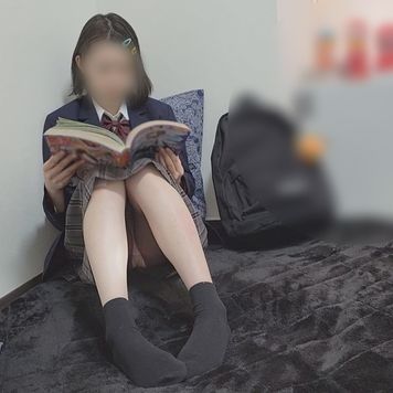 FC2 PPV 4328614 おでこちゃん。誕生日に家に呼んで２回生ハメ中出し