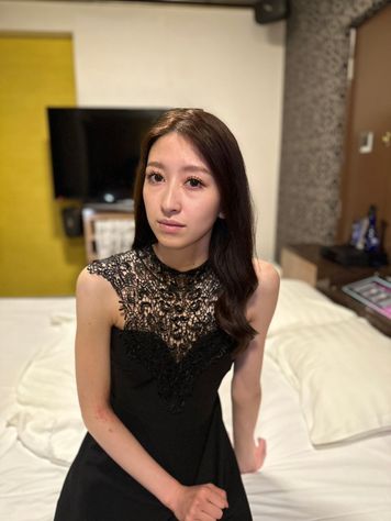 FC2 PPV 3262482 【個人撮影】るりちゃん20歳 第二弾 細身でスタイル抜群！美人OLを生ハメ中出し