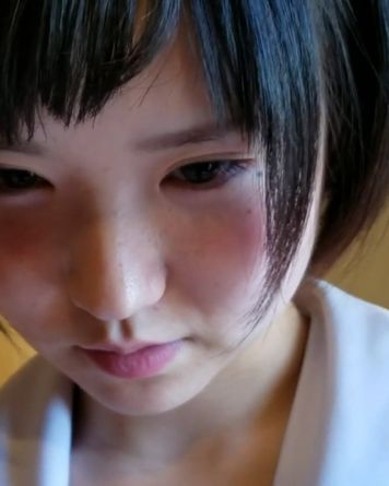 FC2 PPV 3661015 【避妊無し】18歳⁉、初めて撮影のコです　※即保存推奨※