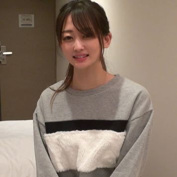 パン屋でバイトする色白スレンダー女子大生に2連続中出し