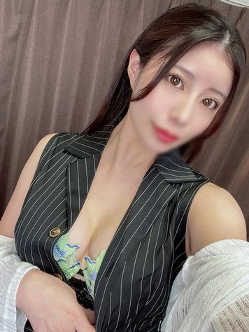 FC2 PPV 4134923 ※期間限定※【おもらしドMビッチ♡】パチ屋でナンパしたスロ狂お姉さん 焼けxxでべろんべろんいいなり肉便器化!!エンドレススプラッシュで意識朦朧限界突破中出しファック!!