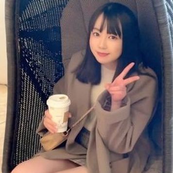 FC2 PPV 4315660 4月卒業の垢抜けない18歳　修了式前に処女卒業。未開通の狭膣に着衣中出し2連続。特典50分越え高画質