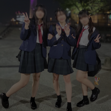 FC2 PPV 4079839 女子校の仲良し3人組。4P全員中出し