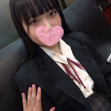 FC2 PPV 4621834 【無・個撮】先着割500pt・アイドル並みに可愛いミニマム童顔美女18歳に制服着せてハメ撮り！【特典で高画質】