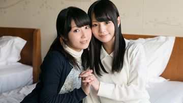 FC2 PPV 332226 Hitomi & Sayo #1 レズリレー