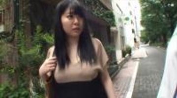 着衣電マで感じて脱いじゃう素人*！File.3