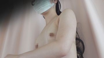 FC2 PPV 4593665 少し下の角度からちっぱいﾁｬﾝを拝む