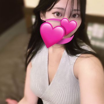 FC2 PPV 4659880 【秘撮】誘惑グラマー美女は生が好き！デリセラピストのオイル手コキ【あやね18歳#1】※購入特典あり