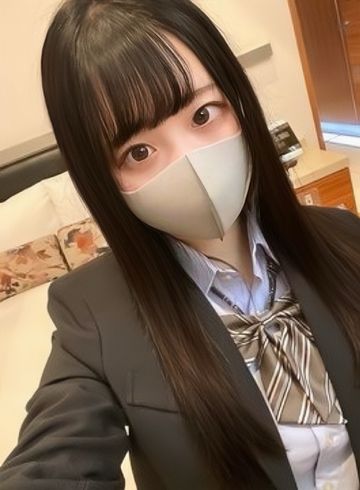 FC2 PPV 4666896 【人生初大量生中出し】黒髪清純美女みかちゃん！初経験生挿入！Fカップの体に孕ませ初中出し！