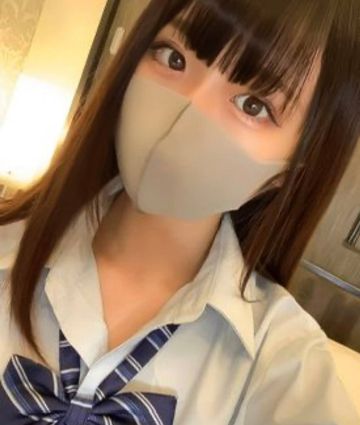 FC2 PPV 4676034 透明感あふれる白玉美白のスレンダー美女りかちゃん！人生初ハメ撮り！