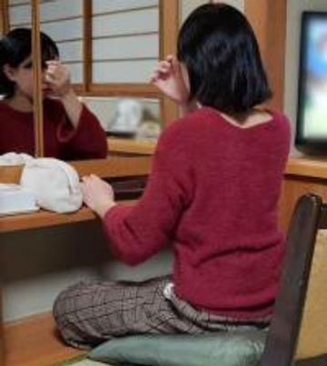 【個人撮影】私の借金の返済のため小さな穴を他人の巨根に生で犯され泣く妻を撮影しました。 【個人撮影】私の借金の返済のため小さな穴を他人の巨根に生で犯され泣く妻を撮影しました。