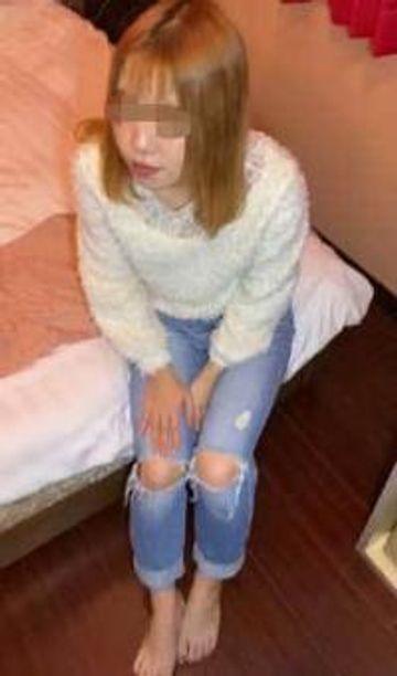 FC2 PPV 1247872 可愛い美容師見習いの子とのハメ撮り投稿です。