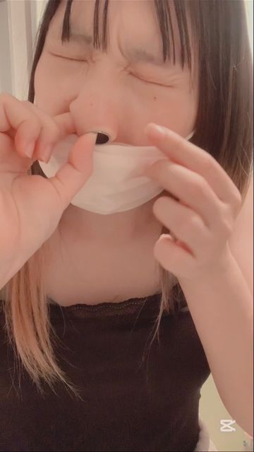 FC2 PPV 4769588 クセになる！？眉間にしわを寄せて鼻の穴拡張！（ショート動画）