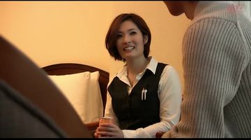 【ホットエンターテイメント】女子社員にフル勃起してしまうあなたに捧げる #002