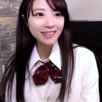 FC2 PPV 4712795 才色兼備のチア18歳。アイドルセンター級に可愛い顔に口内射精。色白スレンダーな体をガン突いて赤面中出しで完堕ち。