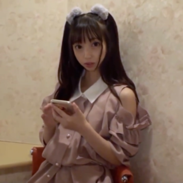 某界隈中枢の18才。生意気な態度に口内射精、生挿入で生中出しにはブチギレした映像を公開。