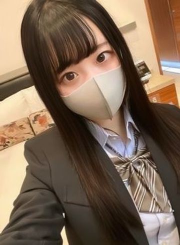 FC2 PPV 4724591 【人生初大量生中出し】黒髪清純美女みかちゃん！初経験生挿入！Fカップの体に孕ませ初中出し！
