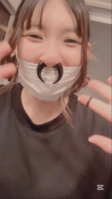 FC2 PPV 4749321 黒いU字ピアスで牛感マシマシになりました♡